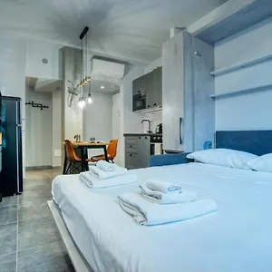 https://italianflat-angolino-dei-navigli.italymilanhotels.net